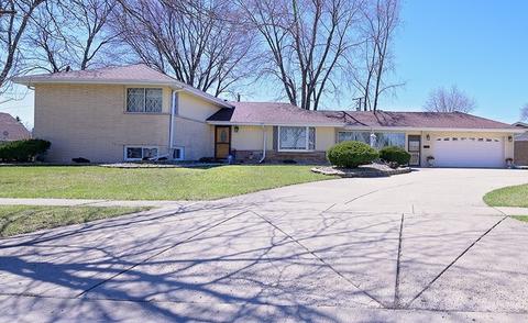 8948 Olympic Dr, Bridgeview, IL 60455 photo 1