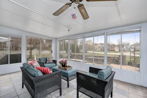 235 Mayflower Ln, Bartlett, IL 60103 photo 10