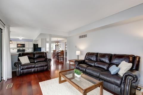 235 Mayflower Ln, Bartlett, IL 60103 photo 7