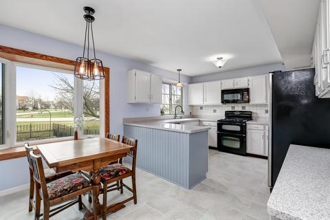 235 Mayflower Ln, Bartlett, IL 60103 photo 12