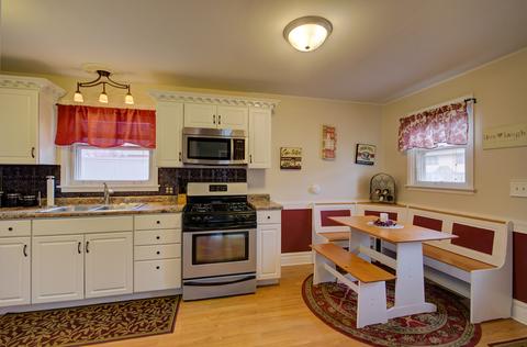 503 Oak Ave, Aurora, IL 60506 photo 12