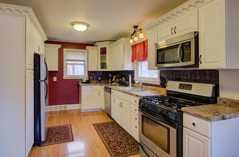 503 Oak Ave, Aurora, IL 60506 photo 11