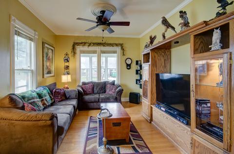 503 Oak Ave, Aurora, IL 60506 photo 3