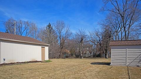 2645 Eisenhower Dr, Des Plaines, IL 60018 photo 12