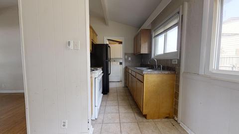 1102 Paula Dr, Champaign, IL 61821 photo 6