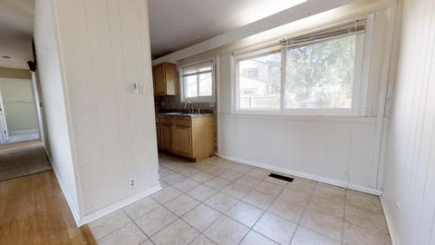 1102 Paula Dr, Champaign, IL 61821 photo 5