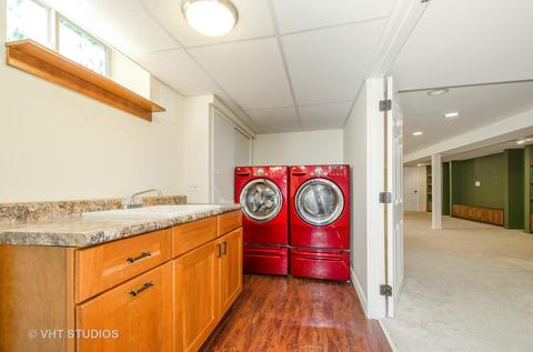 34 Logan Ter, Golf, IL 60029 photo 17