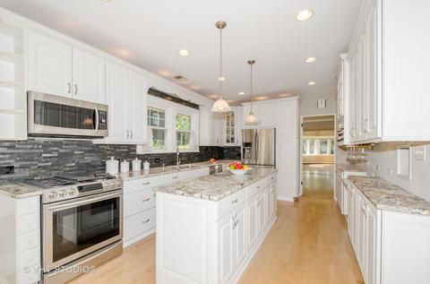 34 Logan Ter, Golf, IL 60029 photo 6