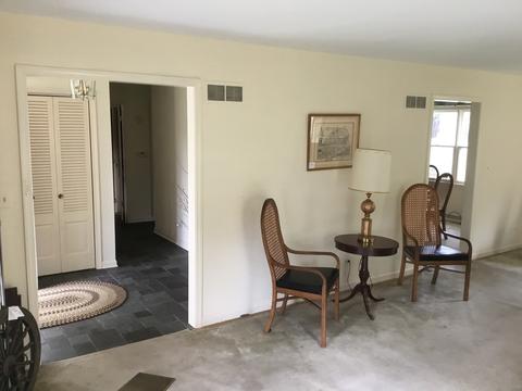 1001 Eddy Ct, Wheaton, IL 60187 photo 3