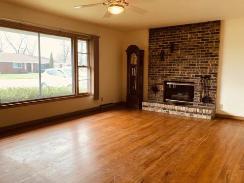 855 Meadow Ter, Aurora, IL 60505 photo 2