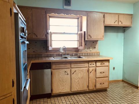 855 Meadow Ter, Aurora, IL 60505 photo 6