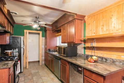 8831 Forestview Rd, Evanston, IL 60203 photo 6