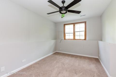 976 Ascot Dr, Elgin, IL 60123 photo 14