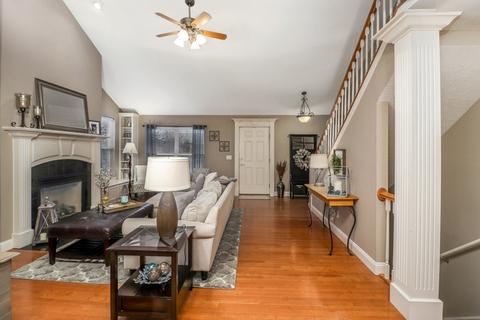 1208 Onyx Ln, Normal, IL 61761 photo 6