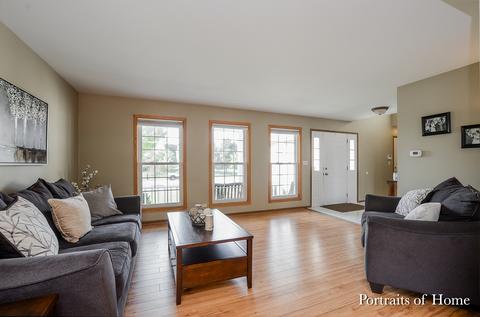 981 Longford Rd, Bartlett, IL 60103 photo 3