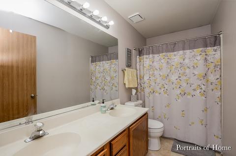 981 Longford Rd, Bartlett, IL 60103 photo 14