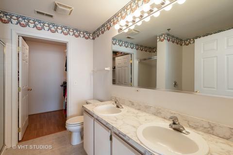 3125 Town Square Dr #305, Rolling Meadows, IL 60008 photo 8