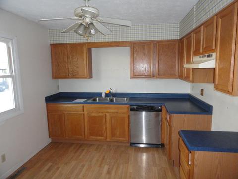 105 E Lincoln St #C, Normal, IL 61761 photo 2