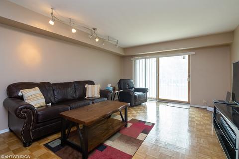 1450 Sandpebble Dr #219, Wheeling, IL 60090 photo 2