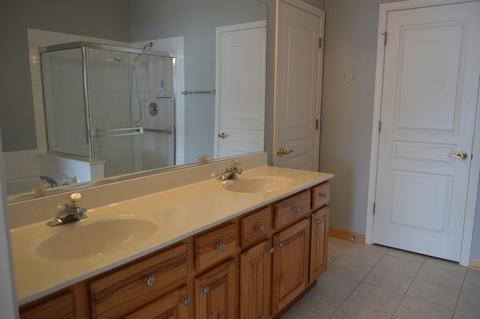 4270 Whitehall Ln, Algonquin, IL 60102 photo 12