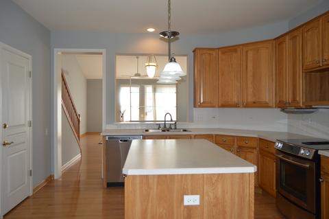 4270 Whitehall Ln, Algonquin, IL 60102 photo 5