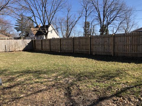 555 S State St, Elgin, IL 60123 photo 14