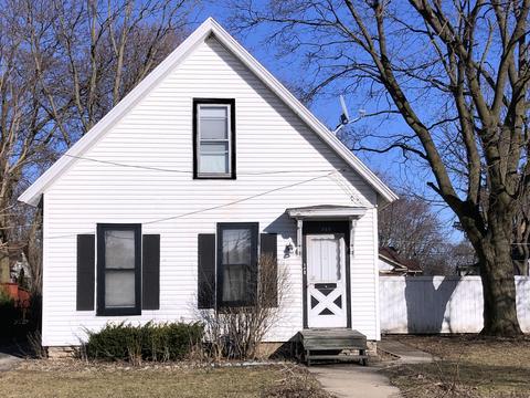555 S State St, Elgin, IL 60123 photo 1
