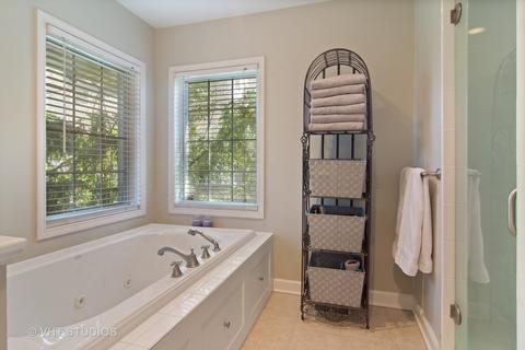 604 Westgate Rd, Deerfield, IL 60015 photo 9