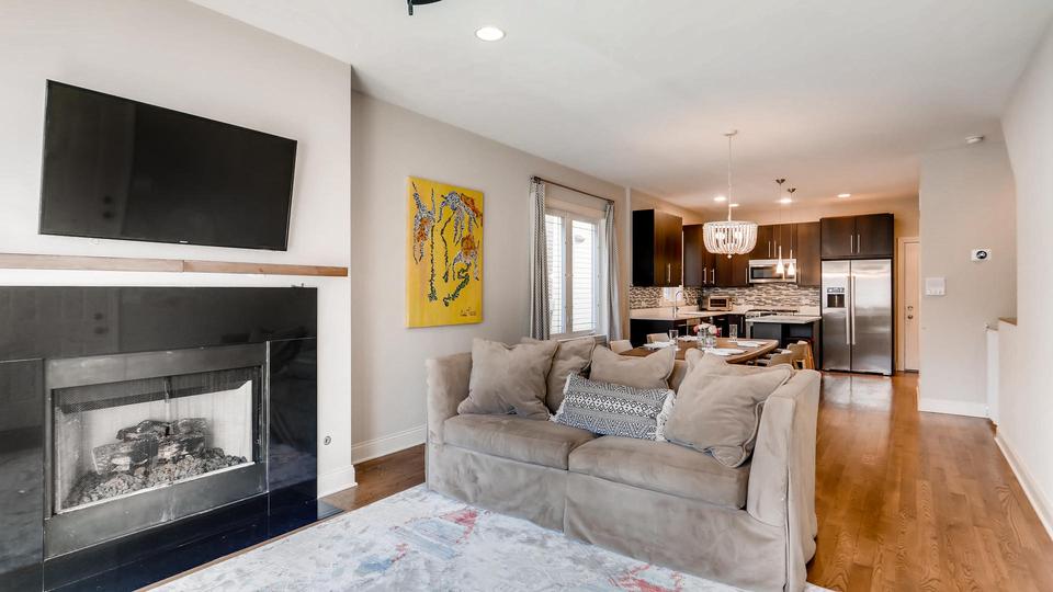  2546 W Haddon Ave #1, Chicago, IL 60622 photo 5