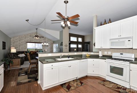 4117 Ella Ln, Johnsburg, IL 60051 photo 11