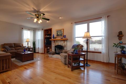 464 Willow Rd, Lakemoor, IL 60051 photo 5