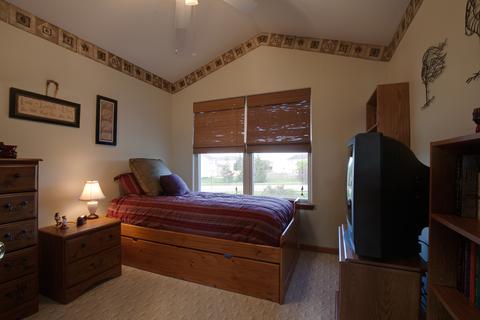 464 Willow Rd, Lakemoor, IL 60051 photo 17