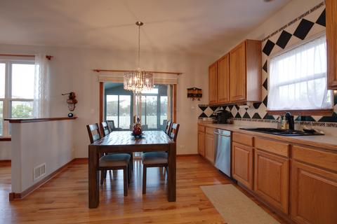 464 Willow Rd, Lakemoor, IL 60051 photo 10