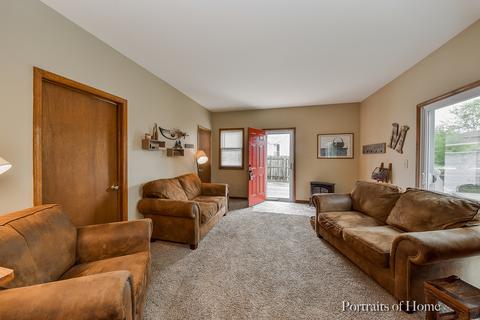 738 S 4th St, Aurora, IL 60505 photo 11