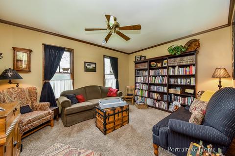738 S 4th St, Aurora, IL 60505 photo 8