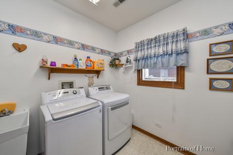738 S 4th St, Aurora, IL 60505 photo 13