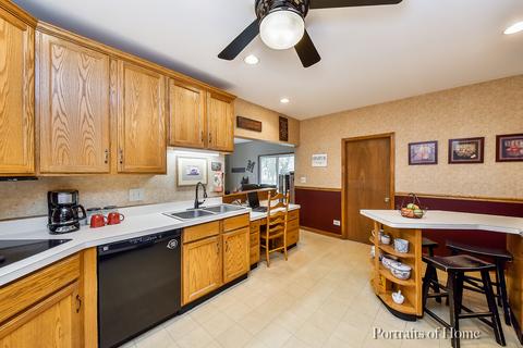 738 S 4th St, Aurora, IL 60505 photo 10