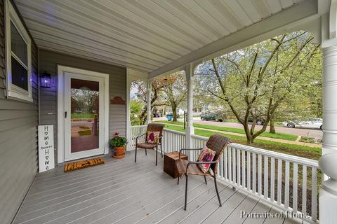 738 S 4th St, Aurora, IL 60505 photo 4