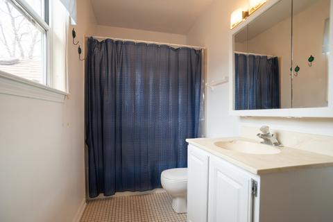1249 Clover Ln, Hoffman Estates, IL 60192 photo 13