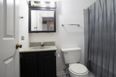 1249 Clover Ln, Hoffman Estates, IL 60192 photo 10