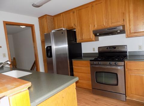 609 S Broadway St, Mchenry, IL 60050 photo 3