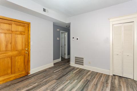 1427 E 69th Pl, Chicago, IL 60637 photo 11