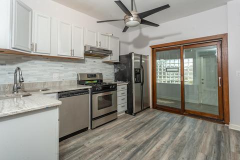 1427 E 69th Pl, Chicago, IL 60637 photo 6