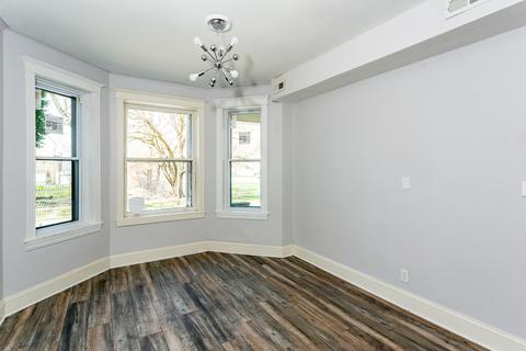 1427 E 69th Pl, Chicago, IL 60637 photo 12