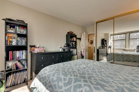 30 Elm St #19E, Chicago, IL 60611 photo 11