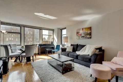 30 Elm St #19E, Chicago, IL 60611 photo 2