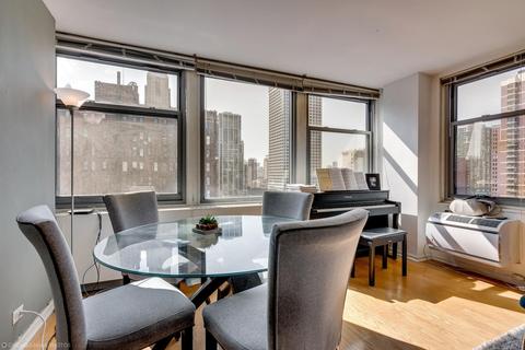 30 Elm St #19E, Chicago, IL 60611 photo 6