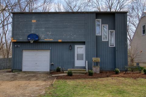 2505 Baldwin Rd, Mchenry, IL 60050 photo 2