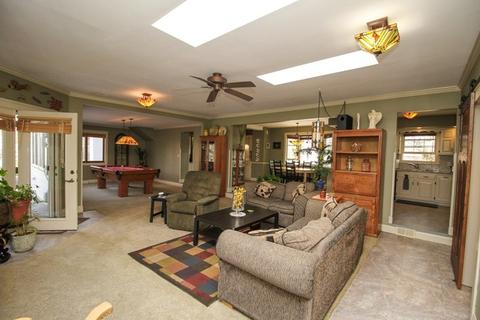 1522 E Olive St, Bloomington, IL 61701 photo 30