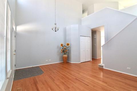 2403 Baldwin Ct, Aurora, IL 60503 photo 3